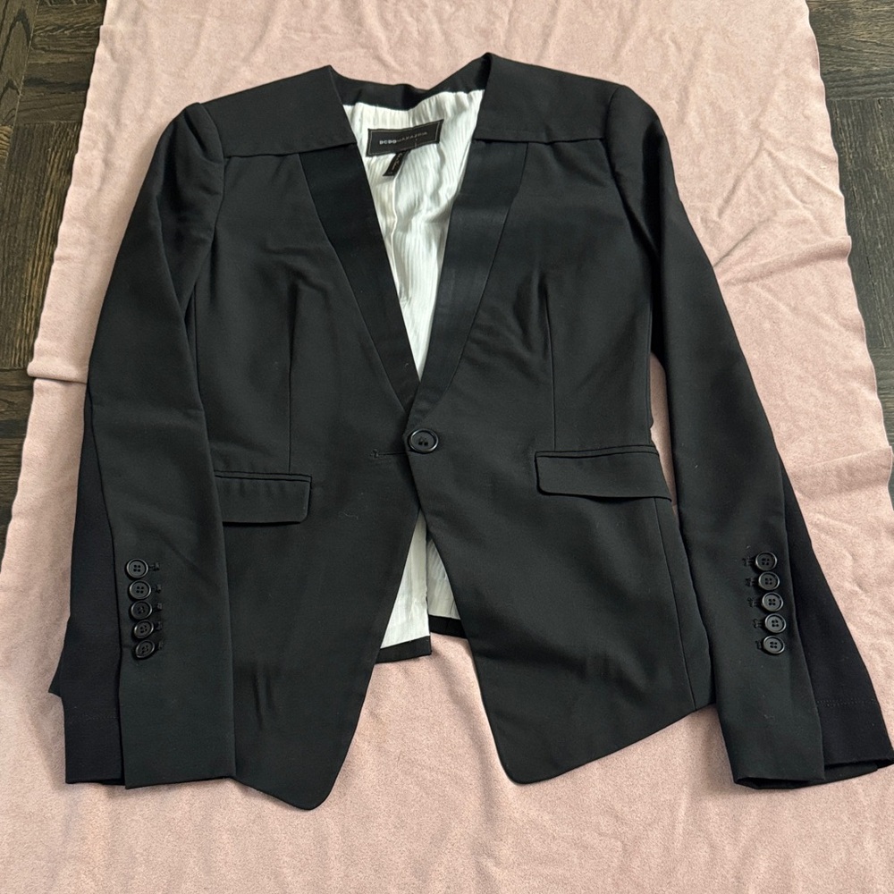 Used BCBG MaxAzria Black Blazer with Button Details Size XS